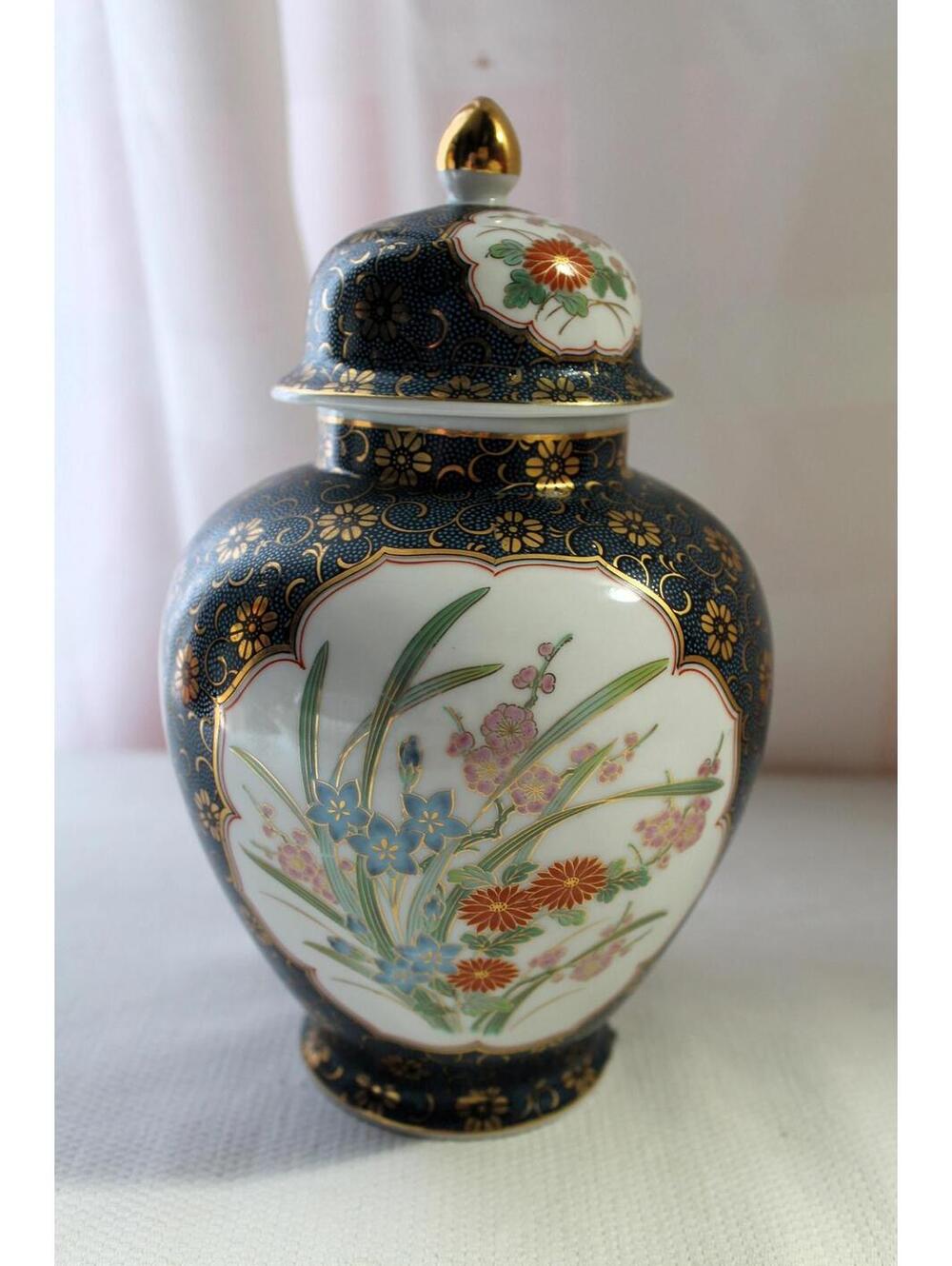 Vintage OMC Japanese Hand-Painted Porcelain Ginger Jar with Lid - Picture 2 of 7